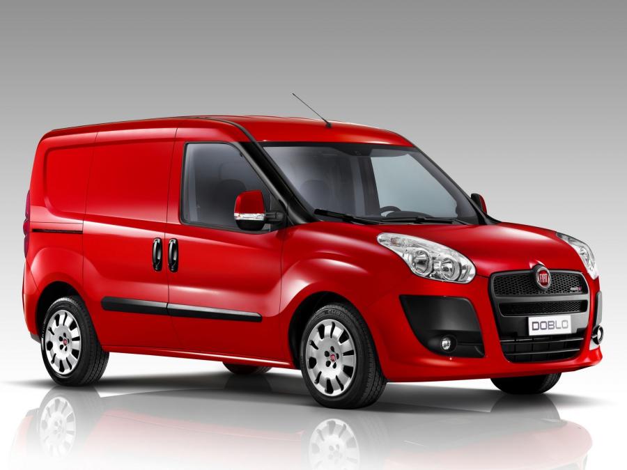  Fiat Doblo Cargo 2010 года  (фото 1 из 19)